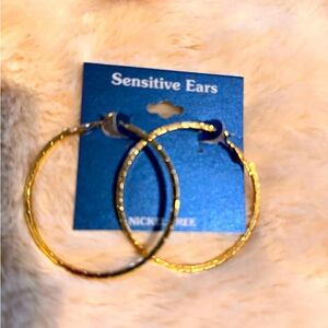 Golden hoop earrings for sensitive skin NWT